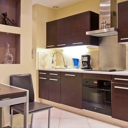 Apartment With Parking In Nice Near The Harbor Exterior photo